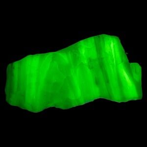 Milk Glass Layered Art Glass Cullet Glowing Manganese Uranium Slag #5GL134